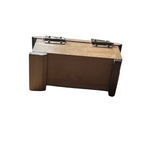 Dollhouse Miniature Vintage Wood Painted Chest Trunk Toy Chest 1:12 Scale - Picture 8 of 8